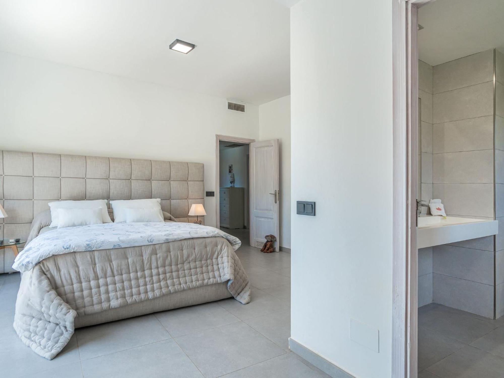 Ca Na Saurina By Interhome * Crestatx